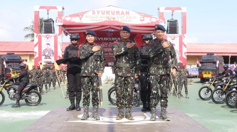 PALEMBANG – Kepolisian Daerah Sumatera Selatan menggelar syukuran dalam rangka memperingati Hari Ulang Tahun Ke-80
